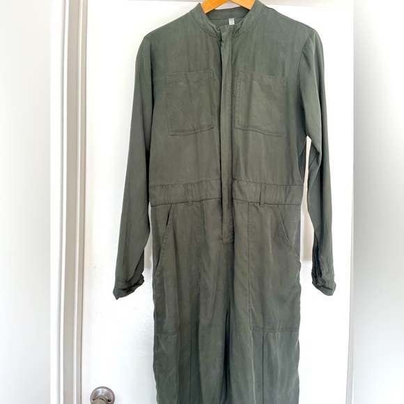 Fabletics Everleigh Woven Jumpsuit Safari Color Size Small - Picture 8 of 10